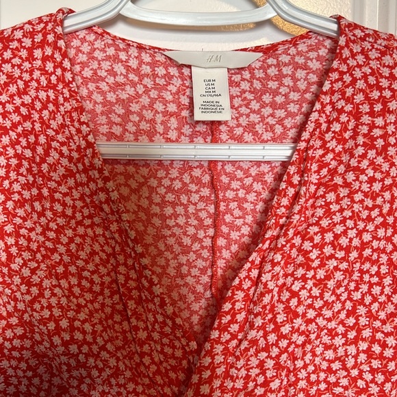 Long sleeved floral wrap dress - Picture 2 of 3